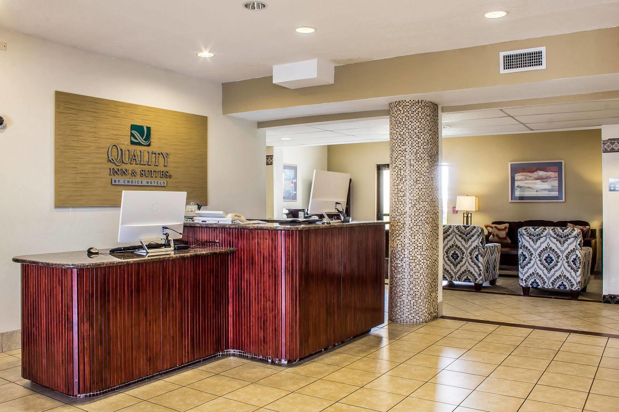 Quality Inn & Suites Юма Экстерьер фото